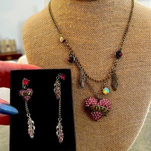 Betsey Johnson Heart Love Necklace and Earrings Set 😍